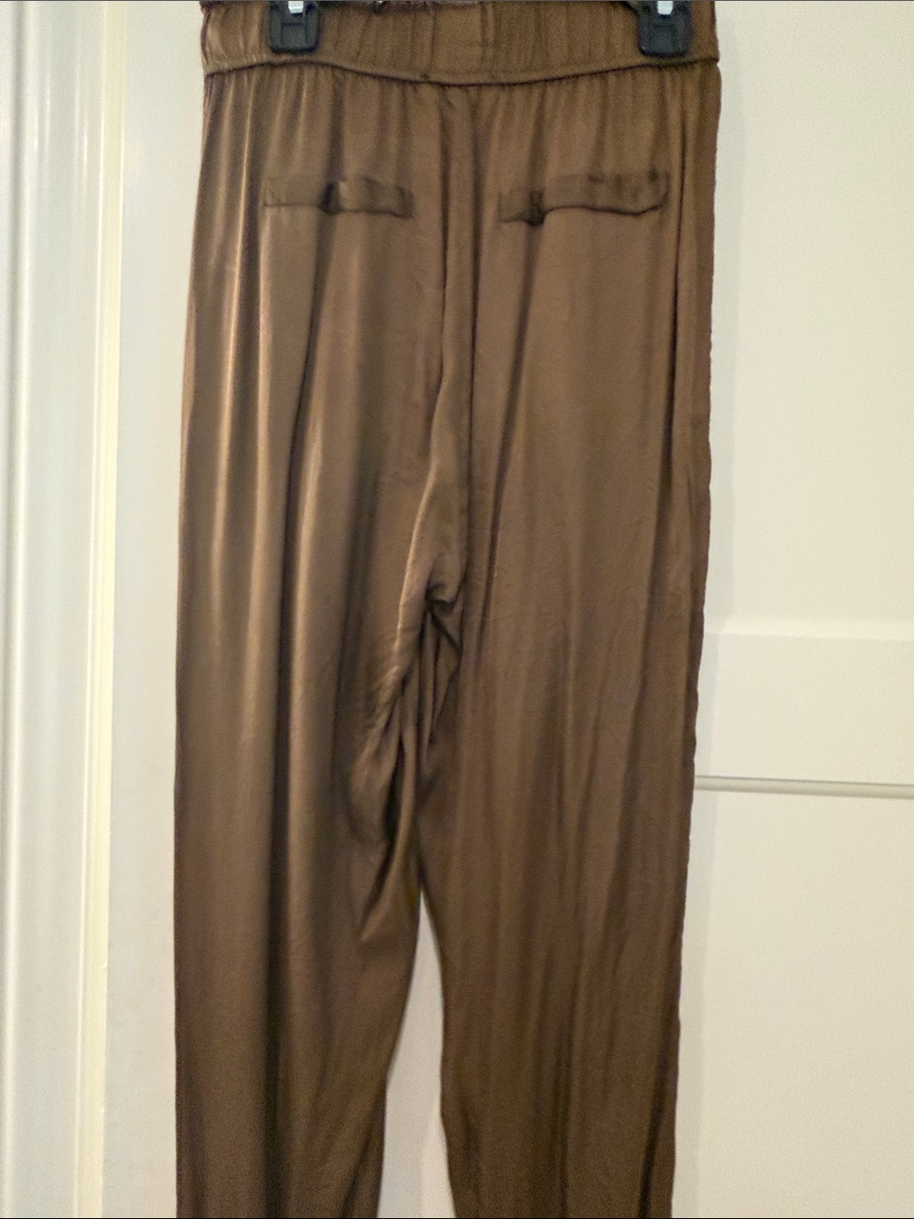 Olivaceous Brown Lightweight Drawstring Jogger Pants - Picture 4 of 4